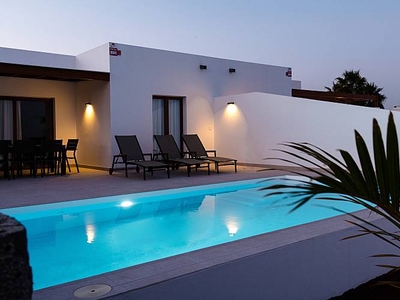 Villa NEREA, con piscina privada