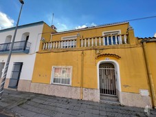Chalet adosado en venta en Avenida Catalunya, Bajo, 43559, Ulldecona (Tarragona)