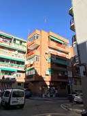 Piso en ricardo sepulveda 9 piso en el barrio de Ventas. en Madrid