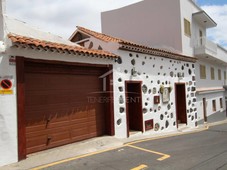 Venta Casa rústica en Calle Real Santiago del Teide. Buen estado 250 m²