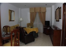 Venta Piso Lucena. Piso de tres habitaciones en Calle Veracruz. Buen estado con terraza