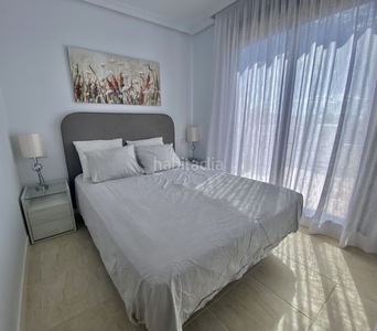 Alquiler apartamento de 2 dormitorios en la resina golf, en Estepona