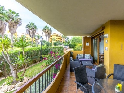 Apartamento en venta en Punta Prima, Torrevieja, Alicante