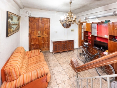 Casa en venta en Cúllar Vega, Granada