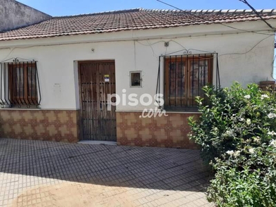 Chalet unifamiliar en venta en Avenida de La Libertad