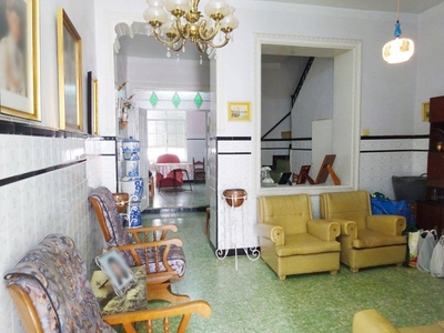Venta Casa adosada en Revista Corumbel La Palma del Condado. Con terraza 158 m²