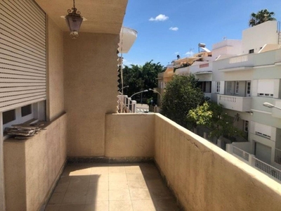 Venta Casa unifamiliar Santa Cruz de Tenerife. A reformar plaza de aparcamiento con balcón 329 m²
