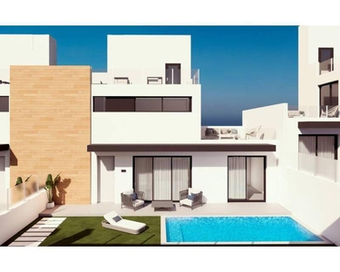 Venta Chalet Orihuela. Nueva 100 m²