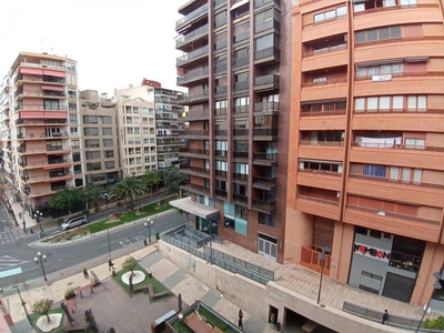 Venta Piso Alicante - Alacant. Piso de cuatro habitaciones Cuarta planta