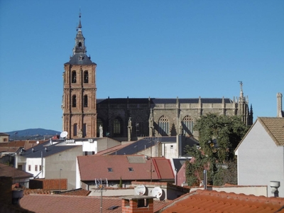 Venta Piso Astorga. Piso de tres habitaciones Buen estado