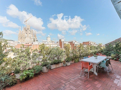 Venta Piso Barcelona. Piso de cuatro habitaciones en Diagonal. Novena planta con terraza