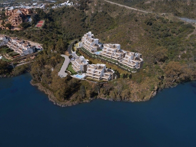 Venta Piso Marbella. Piso de tres habitaciones en Lago De Las Tortugas. Primera planta con terraza