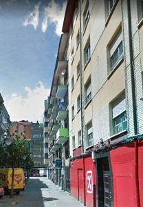 Venta Piso en Calle AVILES 8. Mieres (Asturias). A reformar quinta planta con balcón