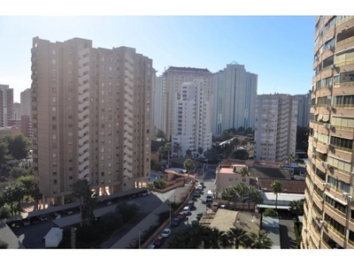 SE VERNDE APARTAMENTO DE 2 DORMITORIOS EN ZONA HOTEL BALI, BENIDORM!