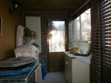 Chalet con 4 habitaciones con parking y calefacción en Colmenarejo