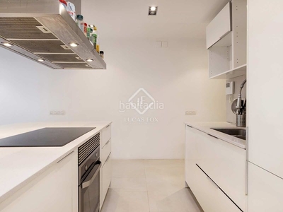 Alquiler apartamento en alquiler piso renovado en l’eixample izquierdo, con tres dormitorios, dos baños y garaje. en Barcelona