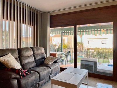 Alquiler casa con 4 habitaciones amueblada con parking, piscina, calefacción y aire acondicionado en Sant Pere de Ribes