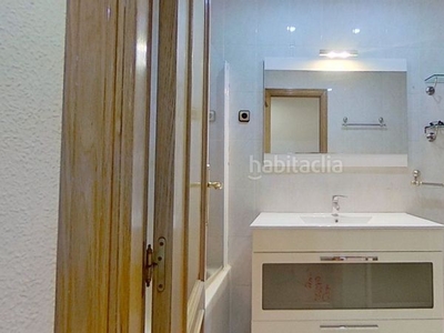 Alquiler piso con 2 habitaciones con ascensor y calefacción en Madrid