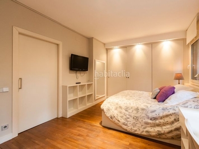 Alquiler piso con 3 habitaciones amueblado con ascensor, parking, calefacción y aire acondicionado en Barcelona