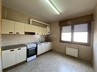Alquiler piso de 4 habitaciones en Rosselló