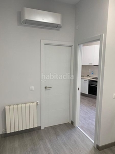 Alquiler piso en astorga 13 piso con 3 habitaciones con calefacción y aire acondicionado en Madrid