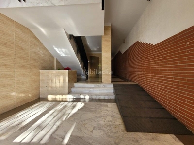 Alquiler piso en calle de demóstenes 35 piso en alquiler en ciudad universitaria , en Málaga