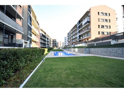 Alquiler piso en pastora martos 31 planta baja seminueva con gran terraza-jardín en zona estación fgc - Volpelleres en Sant Cugat del Vallès