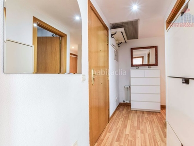 Alquiler piso estupendo y luminoso piso amueblado, 90 m2 y 2 dormitorios, situado en urbanización cerrada. en Madrid