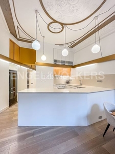 Alquiler piso exclusivo piso de diseño en finca regia de eixample en Barcelona