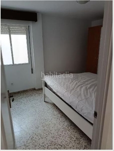 Alquiler piso fantástico piso para estudiantes en capuchinos por 1.100€ en Málaga