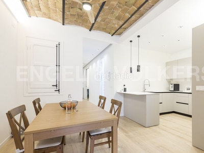 Alquiler piso increible piso reformado y amueblado en eixample en Barcelona