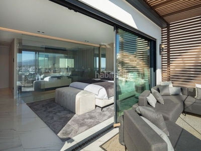 Apartamento con 3 habitaciones amueblado con calefacción y aire acondicionado en Marbella