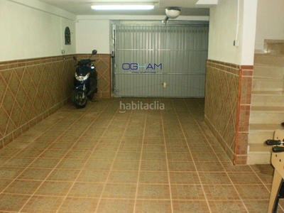 Casa adosada bonita casa adosada, con zonas comunes y piscina, en dos plantas, con garaje para dos coches. en una zona tranquila pero rodeada de todos los servicios. en Mijas