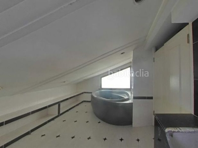 Casa adosada con 4 habitaciones con aire acondicionado en Rozas de Madrid (Las)