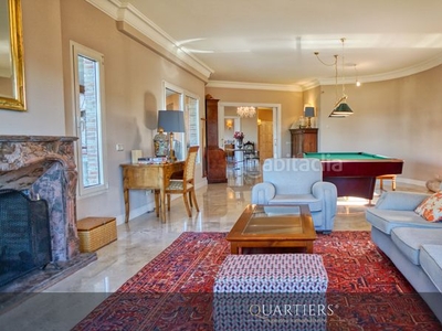 Casa con 7 habitaciones con parking, calefacción y aire acondicionado en Madrid