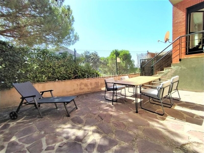 Casa pareada en venta en Los Robles en Torrelodones