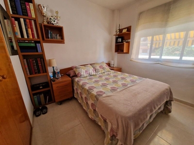 Casa en calle 610 casa con 4 habitaciones con parking, piscina, calefacción y aire acondicionado en Paterna