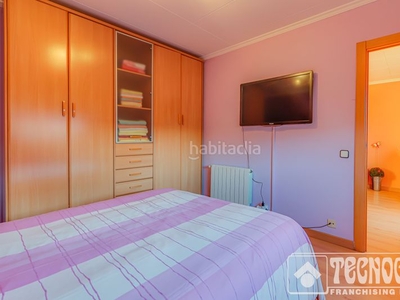 Piso con 2 habitaciones con aire acondicionado en Santa Coloma de Gramenet