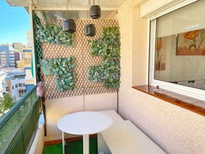 Piso en avenida condes de san isidro licencia alquiler vacacional! fantástico piso de 2 habitaciones y 1 baño en Fuengirola