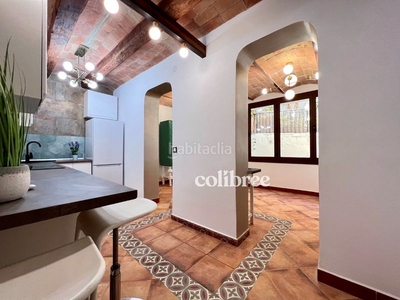 Piso en venta , con 65 m2, 2 habitaciones y 1 baños, aire acondicionado y calefacción individual (gas). en Barcelona