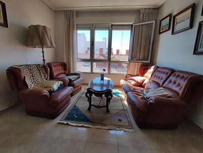 Alquiler de piso en Centro - Palencia de 4 habitaciones con garaje y muebles