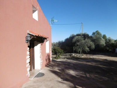 Casa con terreno en Vall d'Alba