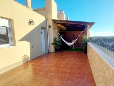 Piso ático en venta en Zona Calvario, Estepona