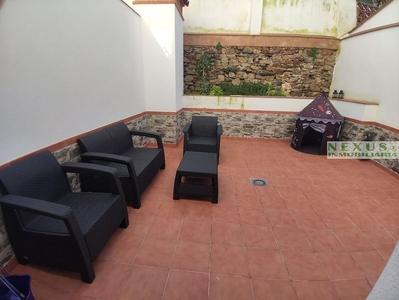 Piso en alquiler en Centro - Cáceres de 1 habitación con terraza y garaje
