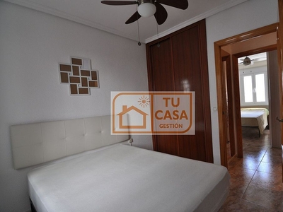 Piso en venta en Centro - Cáceres de 3 habitaciones con terraza y balcón