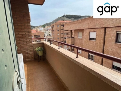 Venta de ático en Centro - Cuenca de 5 habitaciones con terraza y garaje