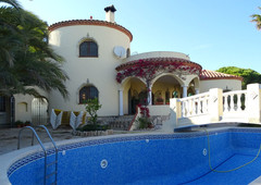 Venta de casa con piscina y terraza en L'Ametlla de Mar, Tres Calas