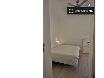 Acogedora habitación en alquiler, apartamento de 3 dormitorios, Algirós, Valencia