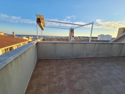 Alquiler de dúplex con terraza en Torredembarra, *CENTRE