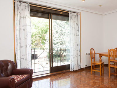 Apartamento de 2 dormitorios en alquiler en Principe Pio, Madrid